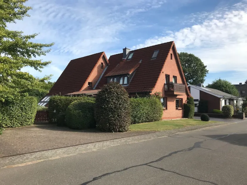 Apartamento no Canal Kiel, no centro de Schleswig-Holstein - Image 1
