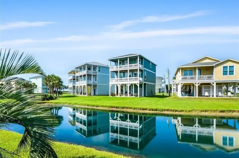 Ocean View House at Pointe West - Image 1