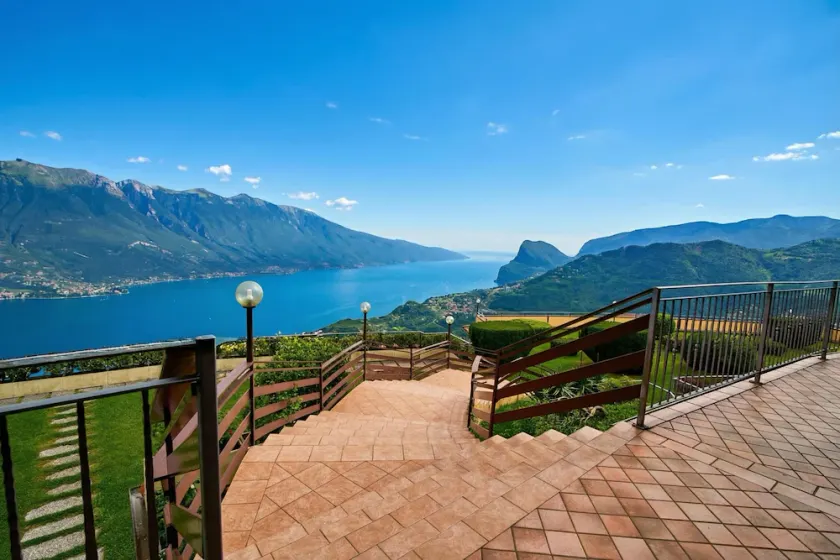 Un Balcone sul Garda - Image 1