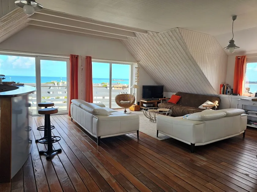 La plus belle vue mer de Bretagne pour vos vacances dans ce loft classé 5 ⭐️ - Image 1