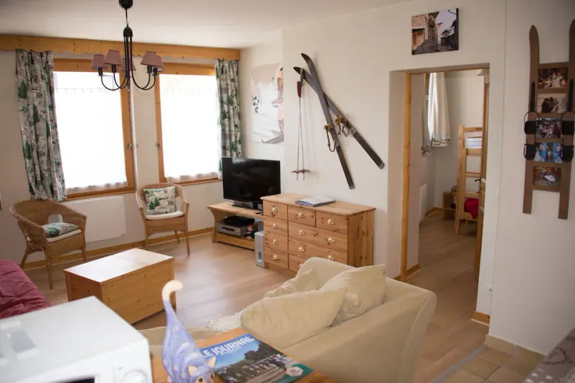 Courchevel 1550 Echtes SKI AUX Pieds Appartement LES Tovets T2 47m2 4P - Image 1