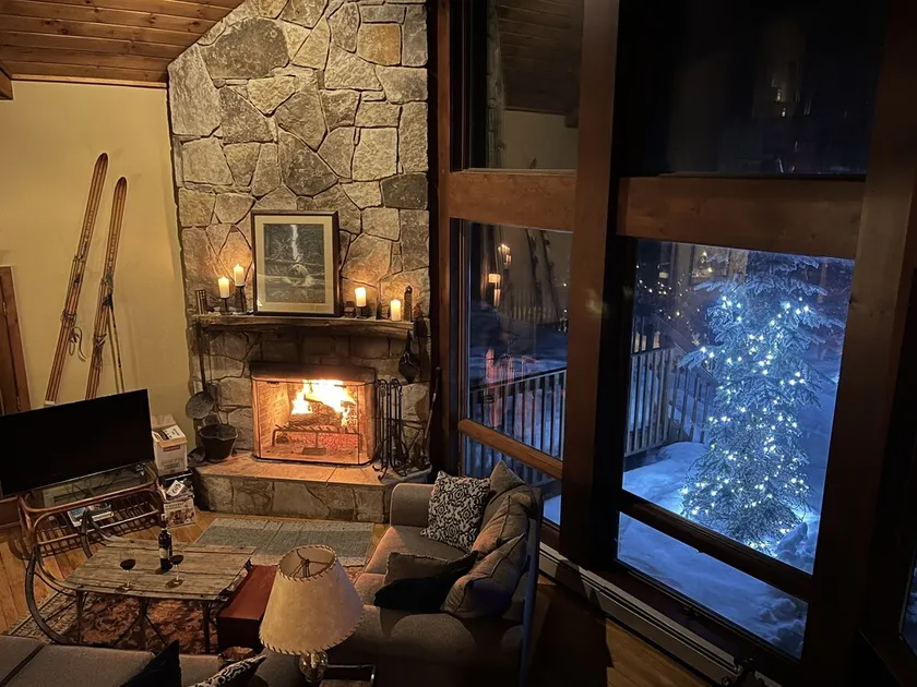 Luxurious Rustic Chalet in Solitude - Image 1
