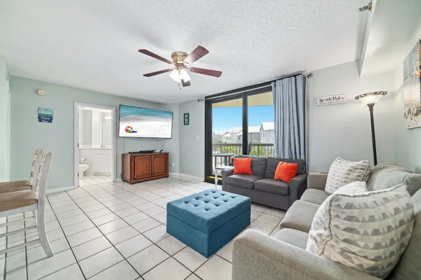 Furnished 3 bed, 3 bath condo on Orange Beach, Beach side - Image 1
