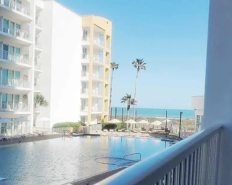 Tropical Paradise + Beachfront Access - Image 1
