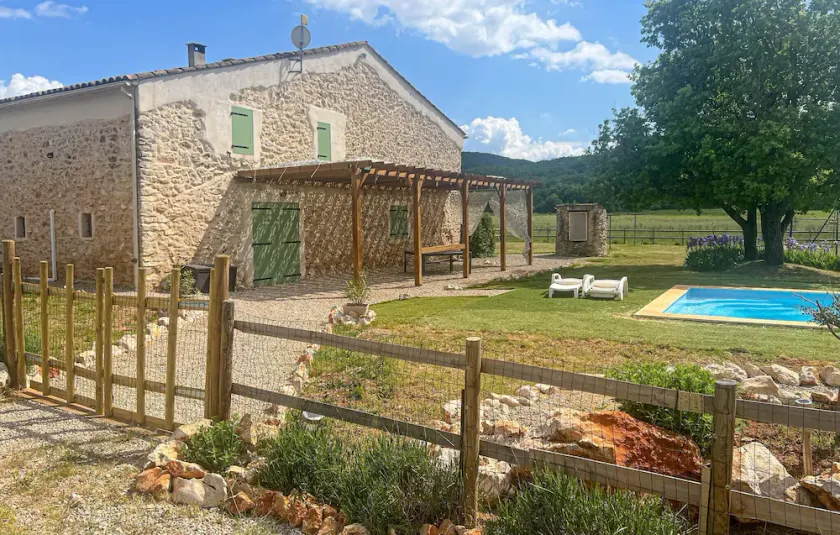 Awesome home in Artigues - Image 1
