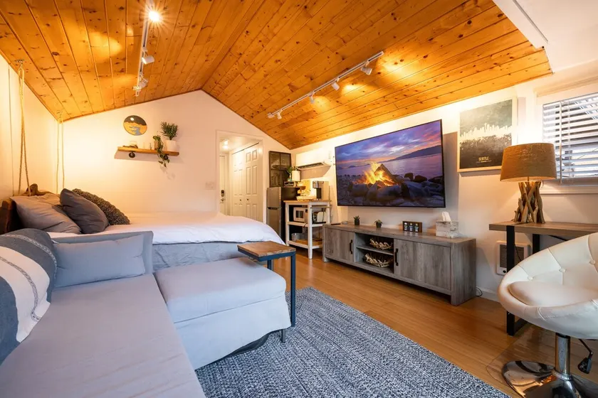West Seattle Driftwood Cottage - Firepit + Walk to Coffee & Restaurants - Image 1