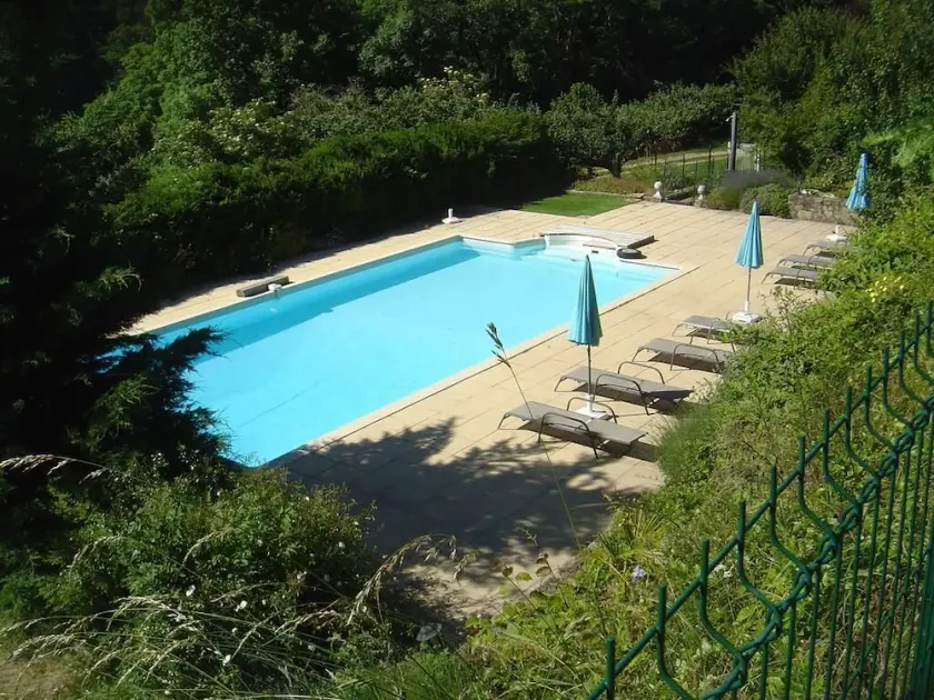 Chateau du Besset Ardeche - Image 1