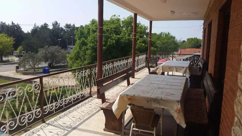 Holiday apartment with air conditioning and balcony - Image 1