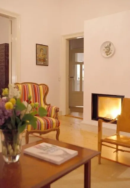 Cozy Holiday Apartment in a listed Villa - Image 1
