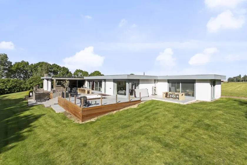 Casa vacanze René su una grande proprietà completamente chiusa con foresta e stagno - Image 1