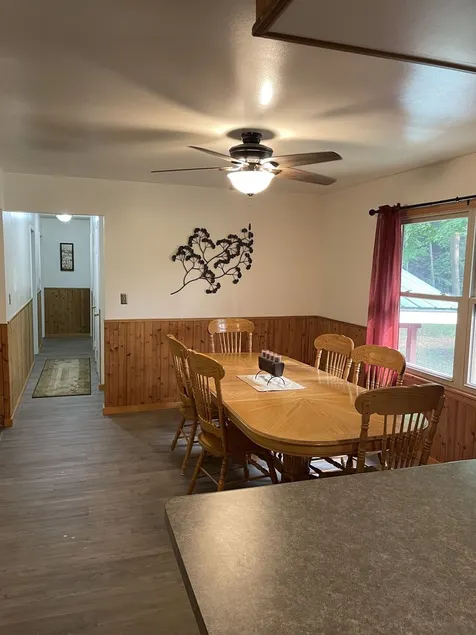 Cabin with Private Lake Access - Image 1