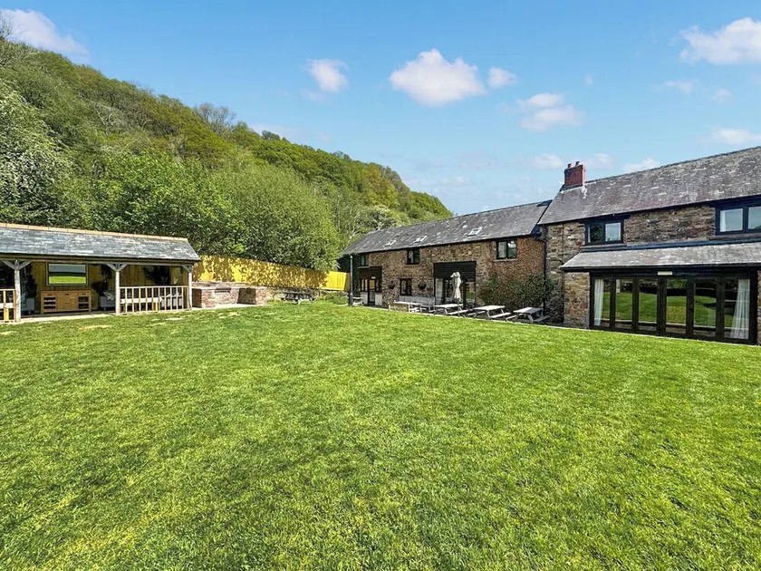 16 værelses bolig i Bampton, near Tiverton - Image 1