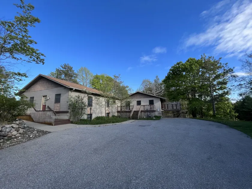 Gather. Unwind. Huge. Hot Tub. Game Rm! <1 mile from Lk MI, ADA & kid friendly! - Image 1
