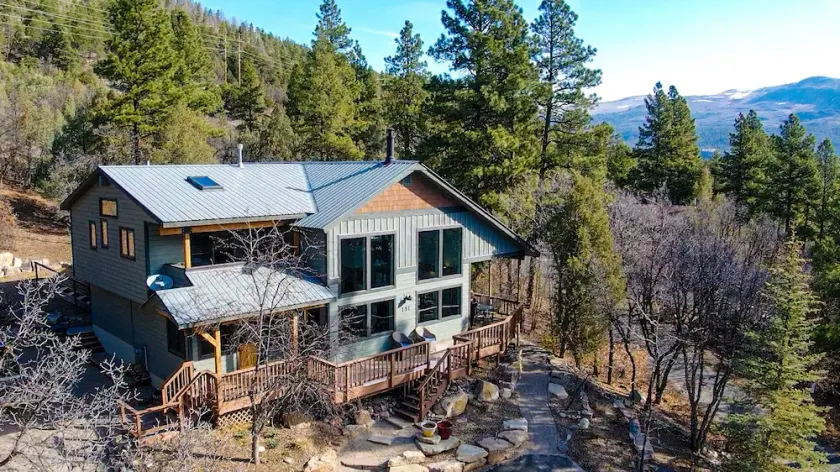 Luxury Lodge - Close to Ski Hill & Durango - Hot Tub with Mountain Views - Image 1