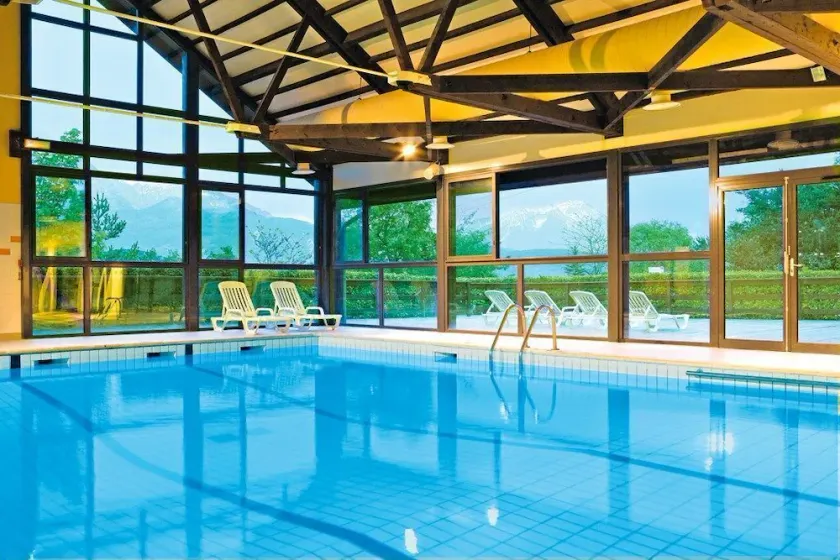 Appartement Cosy dans les Montagnes | Piscine + Sauna sur Place! - Image 1
