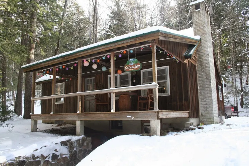 Come & get 'Lost on our River' - Charming, secluded cabin, close to it all! - Image 1