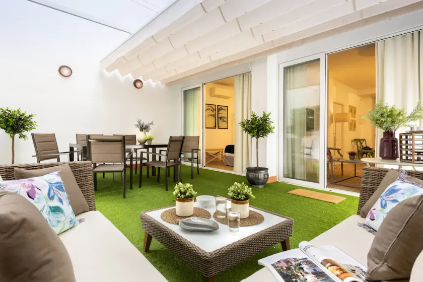 Genteel Home Baños - Image 1