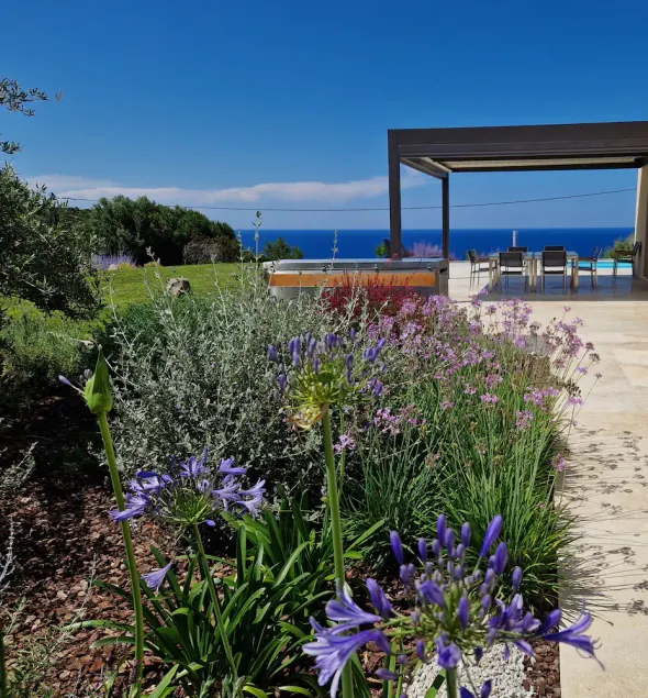 Recent single-storey villa with sea and mountain views 10 people heated pool - Image 1