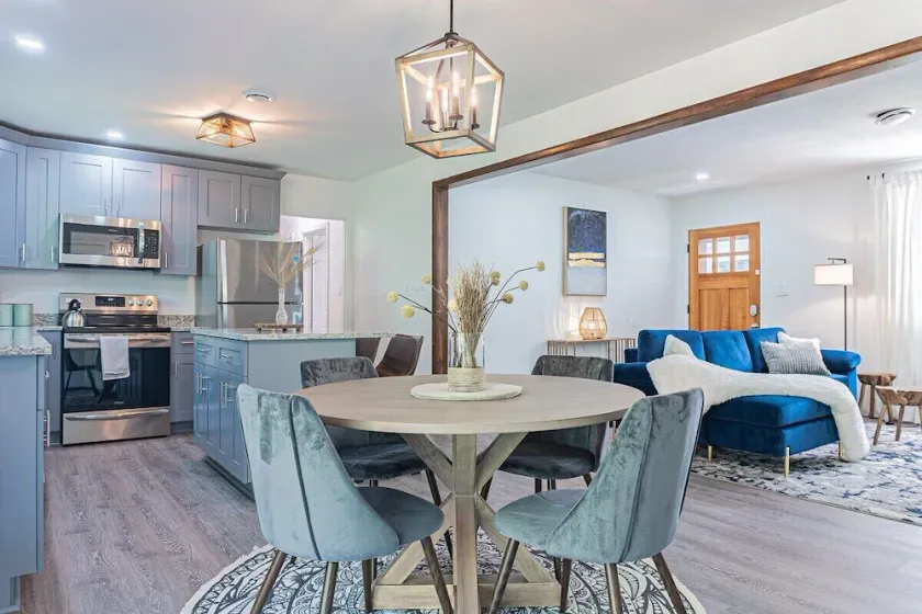 Modern 3BR Family Home, Fenced Yard, Pets Friendly + 15 min to Stone Mountain - Image 1