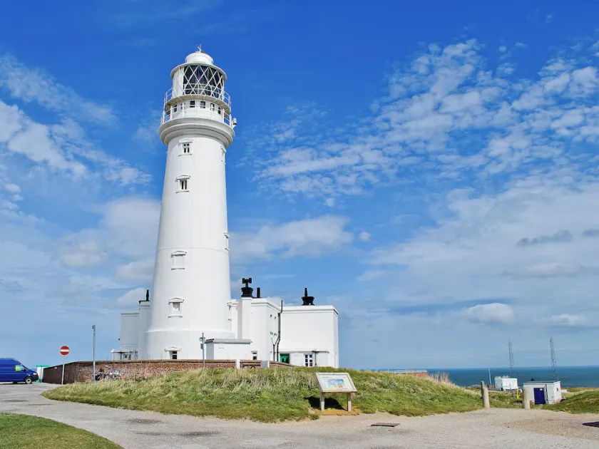2 bedroom accommodation in Flamborough - Image 1