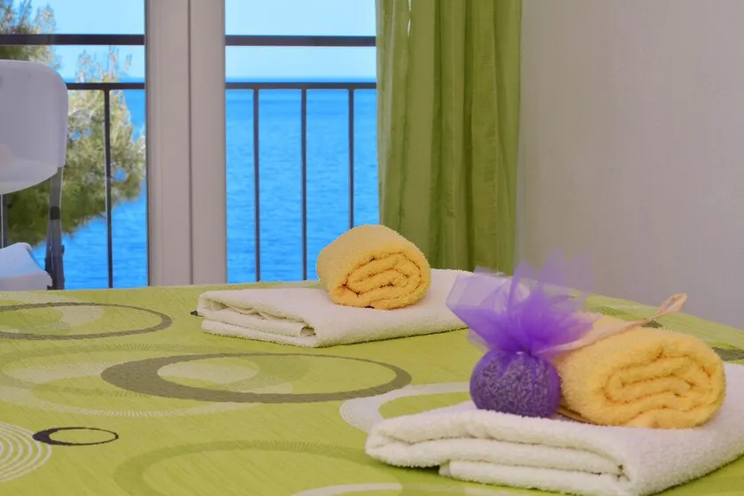 BILO 2 with 2 bedrooms & 2 bathrooms, sea view, only 30 m from the beach - Image 1