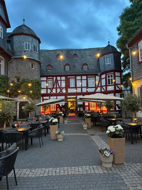 Hotel und Restaurant Hohe Schule - Image 1