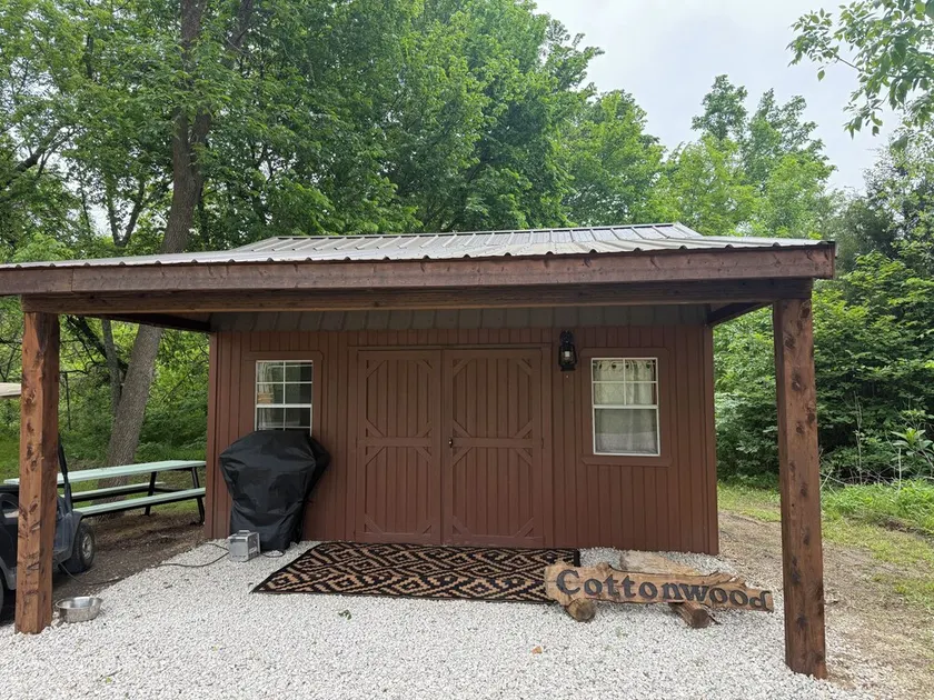 Cottonwood Cabin - Cozy Retreat w/ Fire Pit & 150 Acres - Image 1