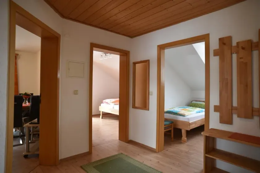 Ferienwohnung 4 mit 2 Schlafzimmern und Balkon - Image 1