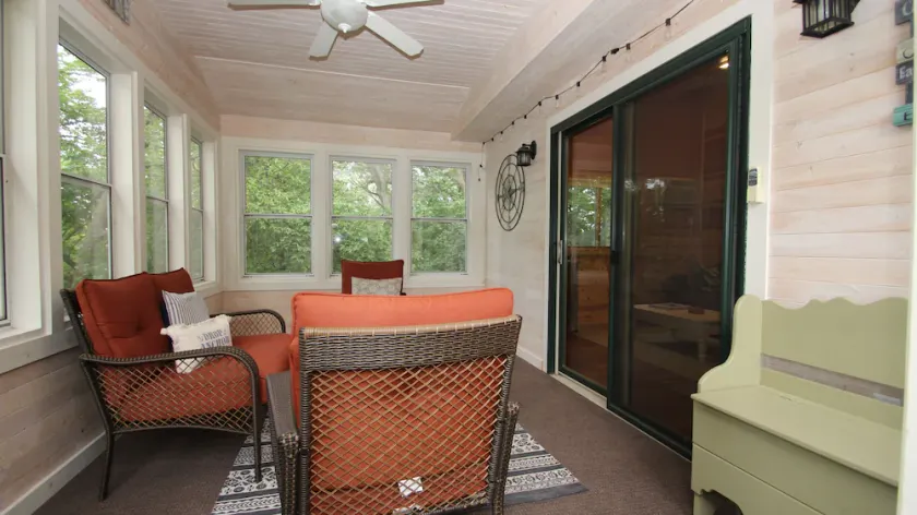 Cabin with amazing views, prime location and privacy! 3 bedrooms 2 bathrooms - Image 1