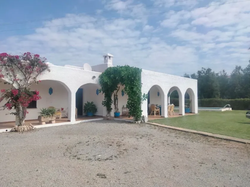 White washed villa with pool nr the beach at Pto Pollença - Image 1
