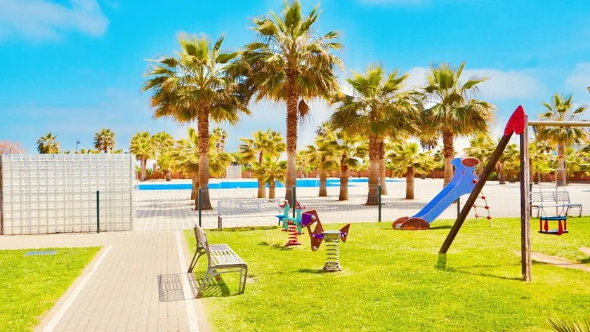 Mitt Sunny Apt - Residencial Las Arenas (Isla Canela) - Image 1
