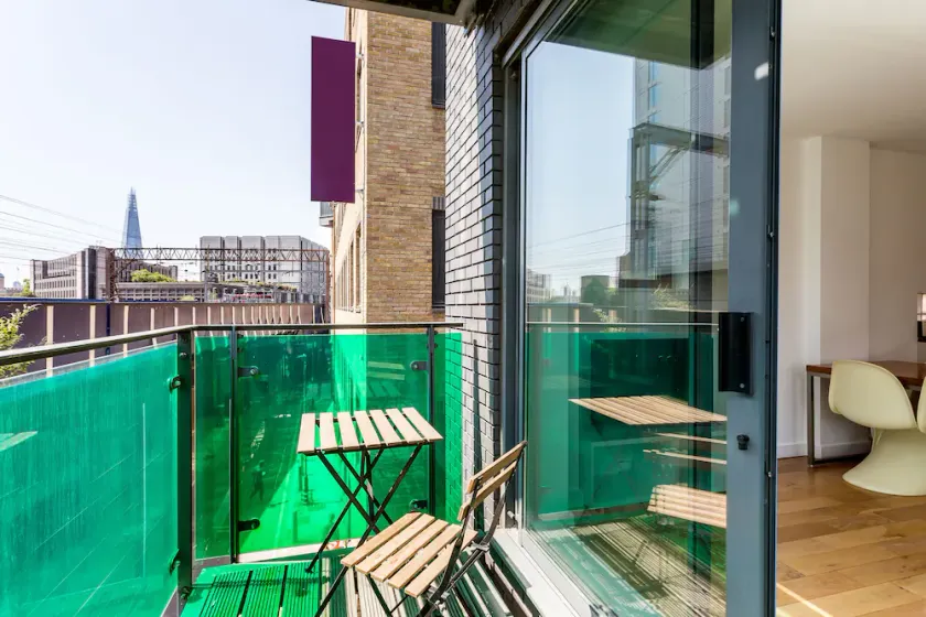 Bob W London Tower Hill - Residences - Image 1