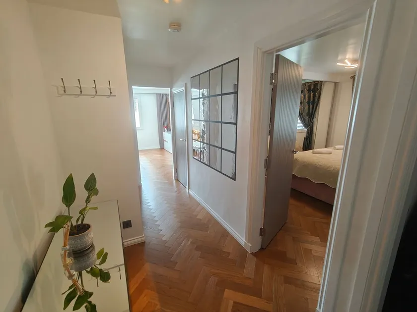 Apartment Sleeps 6 With Wifi - Image 1
