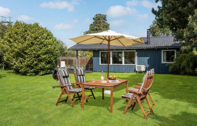 Awesome Home In Væggerløse With Kitchen - Image 1
