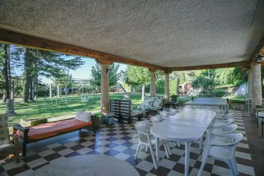 Magnífico Chalet con Zonas de Ocio y Deportes - Image 1