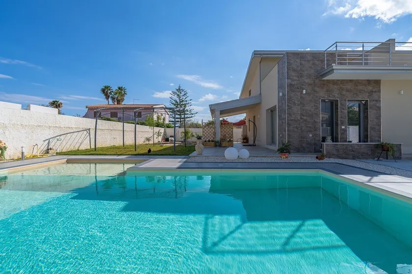 Apartment „Sud in Villa Sele“ mit Meerblick, WLAN und Klimaanlage - Image 1