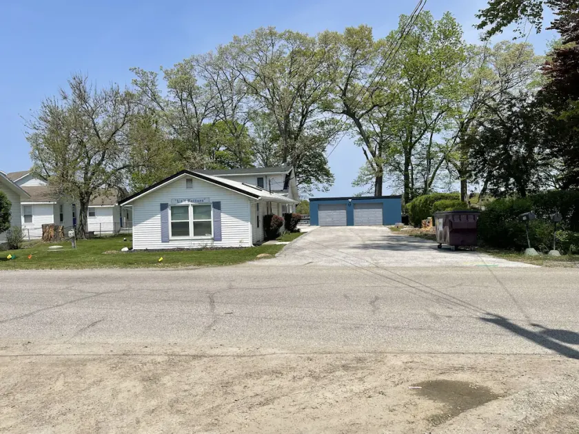 Lake front house with beautiful views and walking distance to Indiana Beach. - Image 1