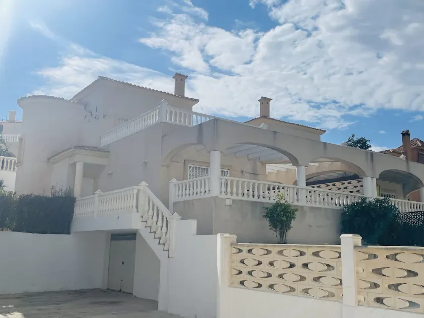 Casa Blanca - Image 1
