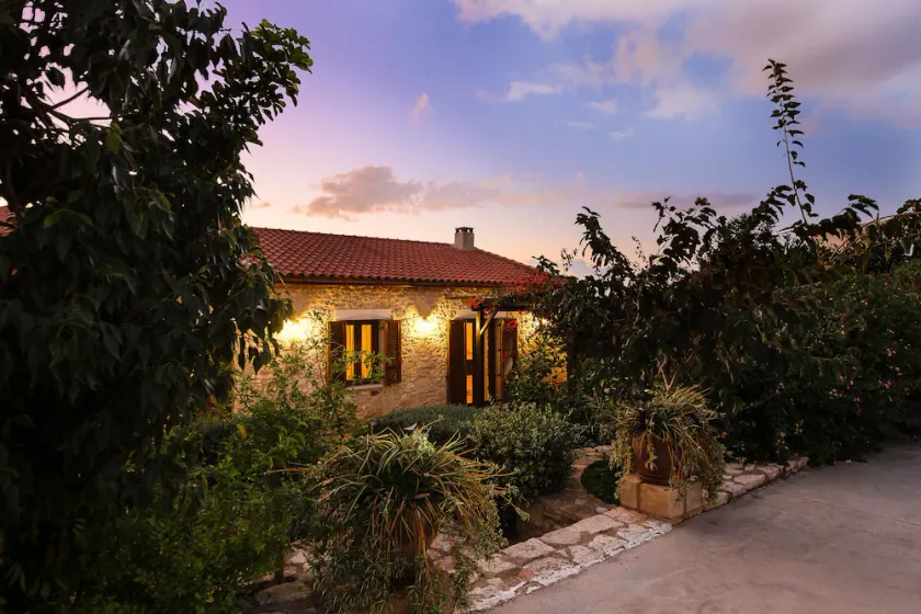 Casa Tradizionale Con Piscina E Ottima Vista! - Image 1