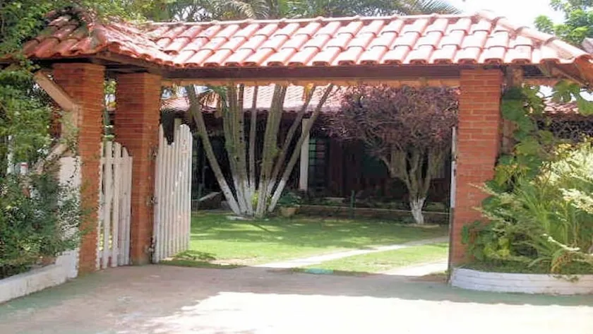 BEAUTIFUL FARM IN ITU - Image 1
