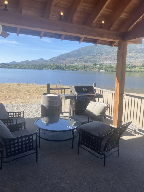 Vintners Creek Cottage on Osoyoos Lake - Image 1