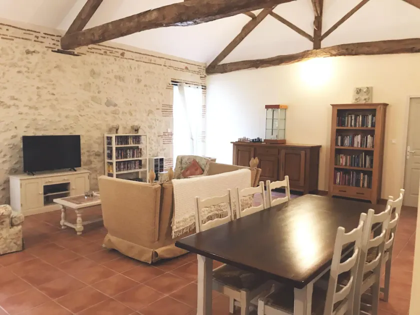 Renoveret Stone Barn med stor Pool på Smallholding i Countryside - Image 1