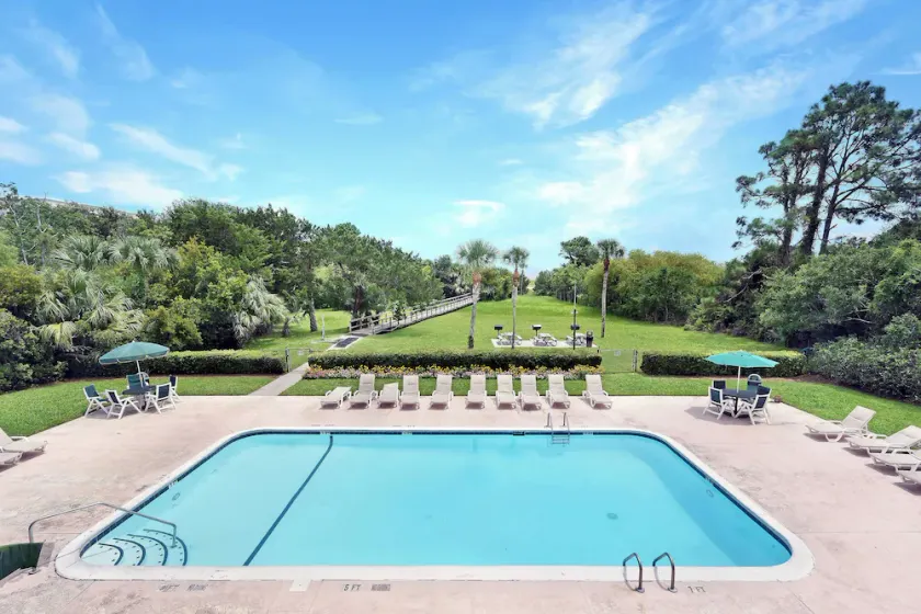 Family Friendly Condo at Oceanfront Complex with Pool - Image 1
