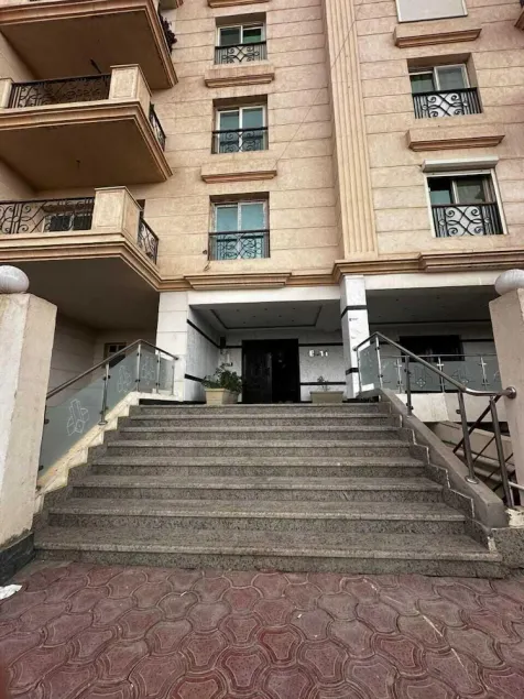 Lovely 3-Bedroom Apartment Maadi - Image 1