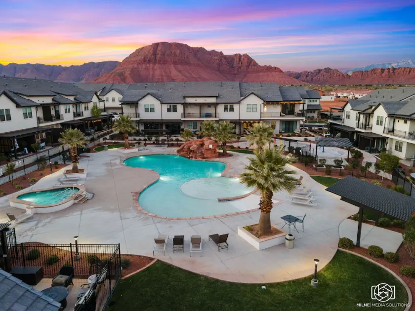 Ocotillo Springs 3 Beautiful 3 Bedroom Home - Image 1