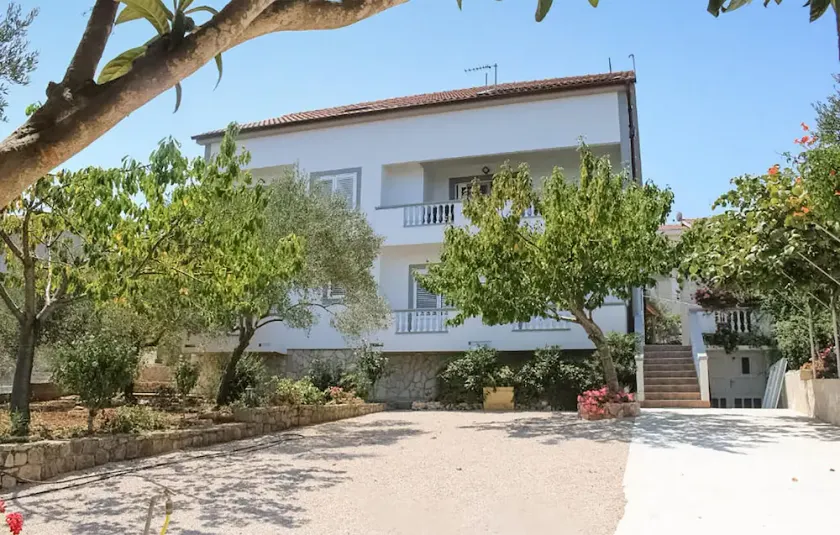 2 bedroom nice apartment in Tkon - Image 1