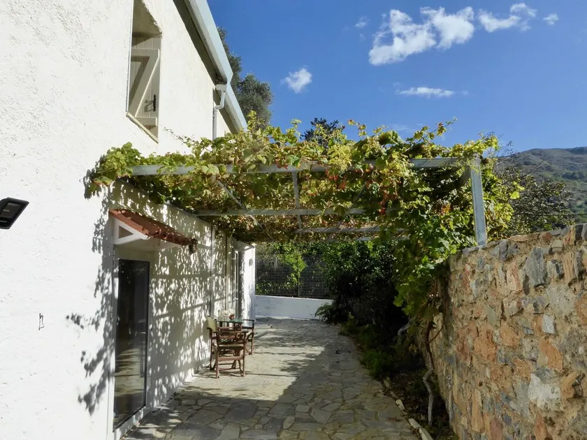 Maison de campagne au sud de la Crète - Image 1