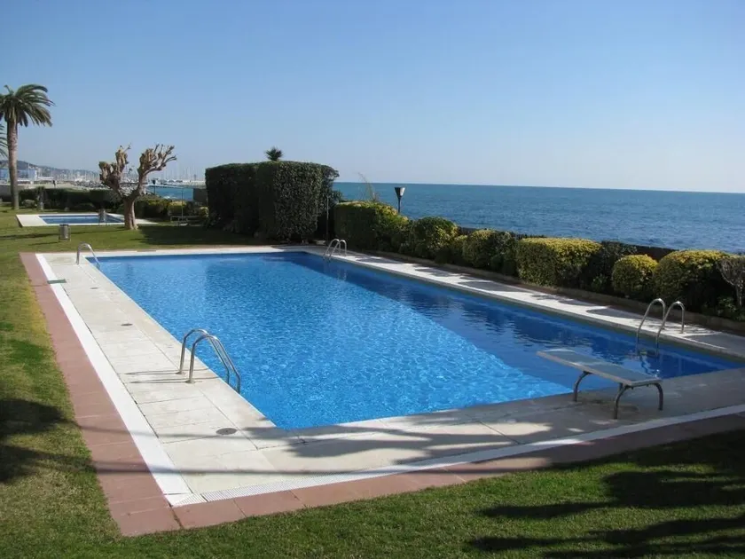 Palm Garden, beautiful Sea view, cozy Apt, direct train @ Barcelona's door - Image 1
