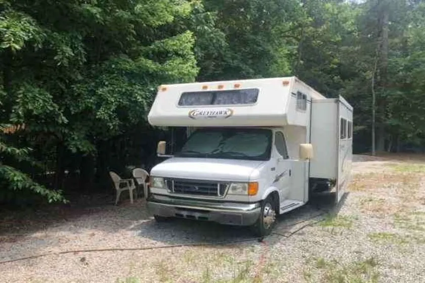 Raleigh RV ~ Small House Experience! - Image 1