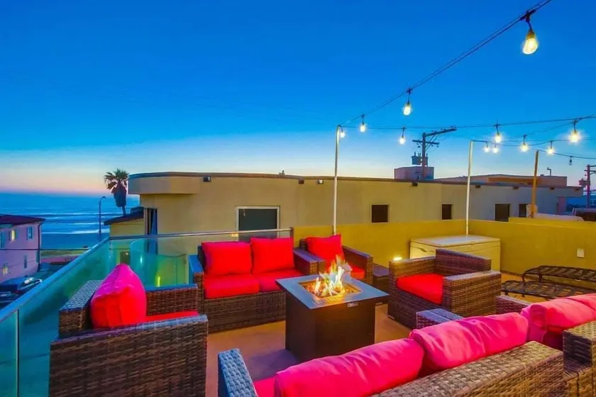 2 Houses to Ocean * 3 Levels+Sky Deck * Hot Tub * Ocean Views - Image 1
